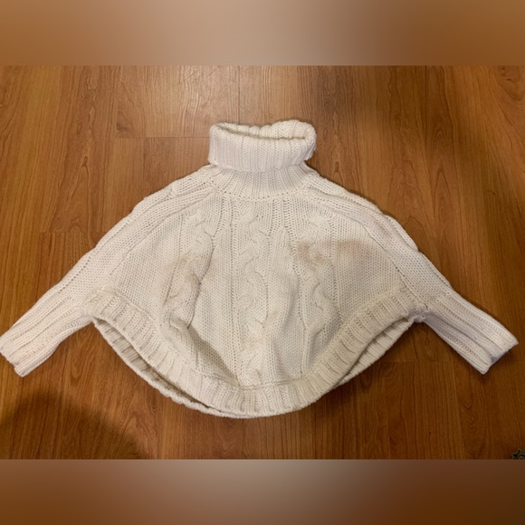 logg kids white poncho - Picture 1 of 4